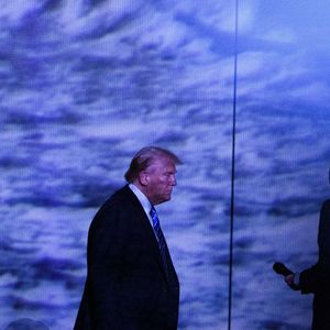 Trump Pledges to Promote Cryptocurrency, Make US a Bitcoin Superpower; Bitcoin Could Soar to $800K