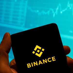 Binance Bitcoin Reserves Drop Below 570,000 BTC, Lowest Since January 2024 Before 90% Surge in March