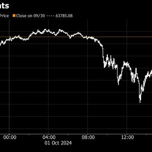 Bitcoin Falls as Investors Retreat to Haven Assets Amid Conflict