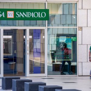 Italy’s Intesa Widens Scope of Crypto Desk to Cover Spot Trades