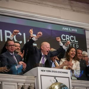 Circle’s Blockbuster IPO Ushers in the Battle for the Buck