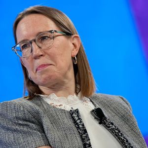 SEC’s Peirce Says Tokenized Securities Must Comply With Rules