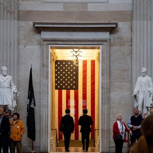 Trump ‘Crypto Week’ in Limbo Amid House Republican Impasse