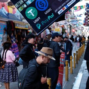 Cripto, el nuevo salvavidas para los bolivianos sin dólares