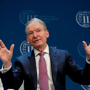 Atkins’ `Token Taxonomy’ Turns SEC Into a Crypto Tailwind