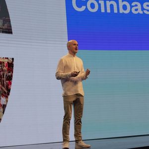 Big Banks Partnering With Coinbase on Crypto Pilots, CEO Says