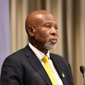 South Africa’s Kganyago Warns on Risk of Growing Stablecoin Use