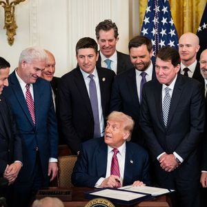 Crypto Regulatory Push Shatters Long-Standing Political Alliances