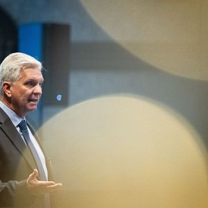 Fed’s Waller Says Stablecoins Will Broaden Reach of US Policy