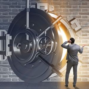 Cardano War Chest Growing: Why Is ADA Dropping?