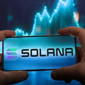 Spot Solana ETF Still On Track: VanEck’s Head Of Research Reaffirms Fund’s Prospectus, Here’s Why