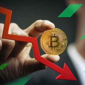 Bitcoin May Slide To $31,500 If Market Downturn Persists, Analyst Warns