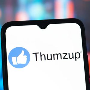 $50M Deal: Trump’s Thumzup Media Partners With Coinbase To Expand XRP Holdings