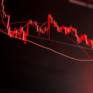 Kriptovalūtu kritums šodien: Sāpes rādītājos, iespējas iepriekšpārdošanā