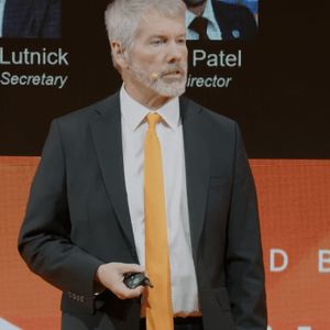 US Banking Giants Are Quietly Piling Into Bitcoin Credit, Claims Michael Saylor