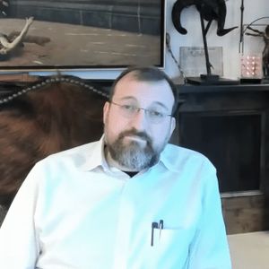 Cardano Founder Hoskinson Signals Reset For 2026, Not An Exit