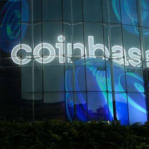 Coinbase Escalates Fight With Australian Banks Over Crypto Bans