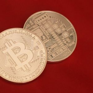 Contrary To Popular Belief, This Is Not The Worst Bitcoin Crash In History – Here’s The List