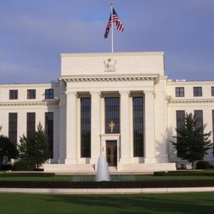 Hawkish Fed Dot Plot Puts Bitcoin Liquidity Setup Back In Focus