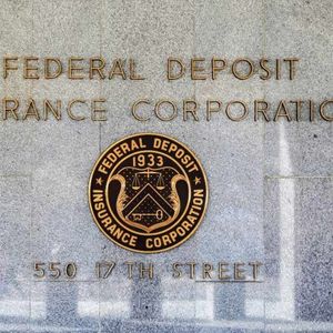 Midsize US Banks Ask Regulators to Extend FDIC Insurance to All Deposits for 2 Years Before Another Bank Fails