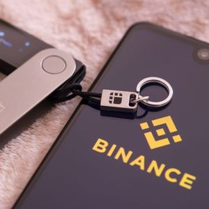 Report: Binance US Struggles to Secure Banking Partner Amid Regulatory Crackdown on Crypto Industry