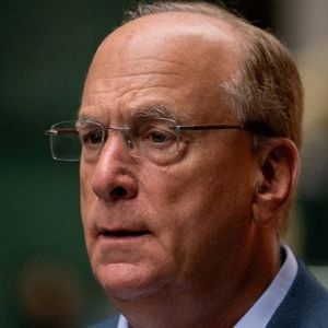 Blackrock CEO Expects Inflation to Persist, but No Major US Recession in 2023