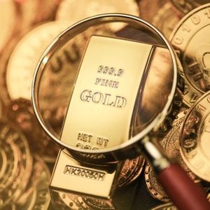 Google Trends Shows Surge in How to Buy Gold and Bitcoin Searches Amidst US Banking Upheaval