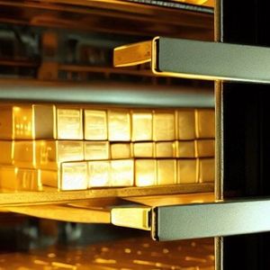 Bank of America Strategist Predicts Gold Could Reach $2,500 per Ounce in 2023