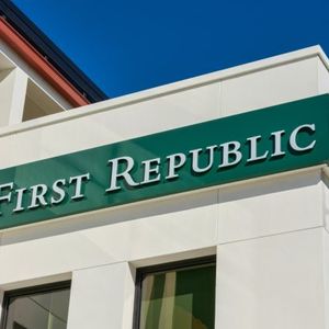 US Government in Talks to Rescue Struggling First Republic Bank, Sources Say