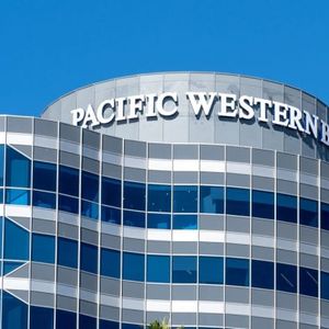 Pacwest Stock Plummets Over 35% Following Release of Q1 Earnings Report Amidst Turmoil in Banking Industry