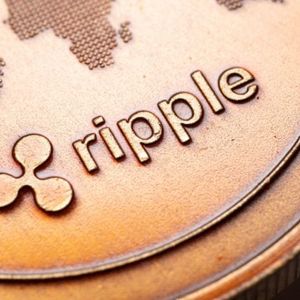 Biggest Movers: XRP, SOL Move 5% Lower to Start the Week