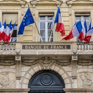 Crypto Conglomerates Should Be Regulated, MiCA 2 Needed, Bank of France Governor Says