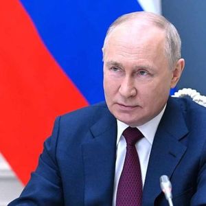 Putin Warns of Increased Financial Crisis Risk — Says Russia Is Being Subjected to Hybrid War