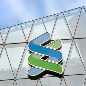 Standard Chartered Raises Bitcoin Price Forecast — Now Expects BTC to Reach $50,000 This Year, $120,000 Next Year