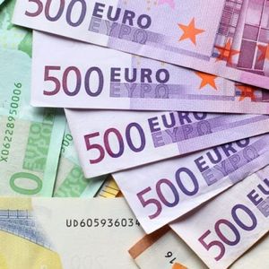 Nobel Laureate Paul Krugman States Argentina Should Adopt the Euro Instead of the US Dollar