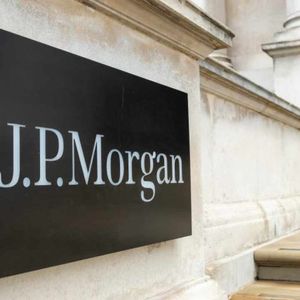 JPMorgan Expects SEC to Approve Multiple Spot Bitcoin ETFs at Once