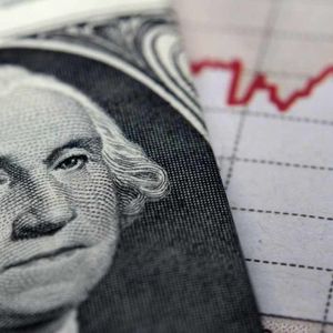 Analyst Warns of US Dollar Collapse, Predicts Bitcoin Owners to Benefit