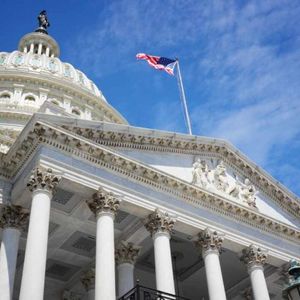 Coinbase Executive Urges Congress to Pass ‘Sensible’ Crypto Legislation Swiftly as Middle East Conflict Escalates