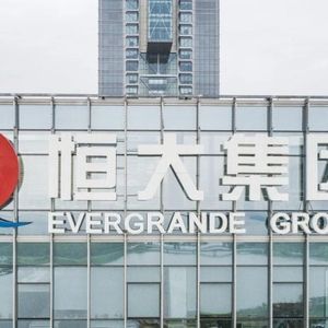 Evergrande’s Economic Tremors Trigger Bank Run in Northern China