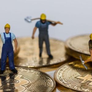 Report: Bitcoin Miners’ Revenue Down by More Than 30% in the Last 6 Months