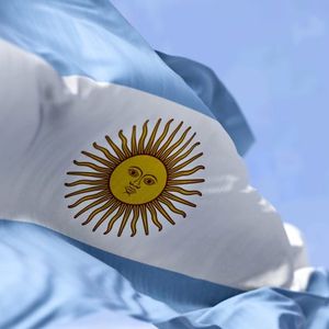US Ambassador to Argentina Hails Bitcoin Miner’s ‘Genius’ Flared Gas Power Generation Plans