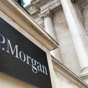 JPMorgan Sees Challenges Ahead for Crypto Market — Downgrades Coinbase Stock