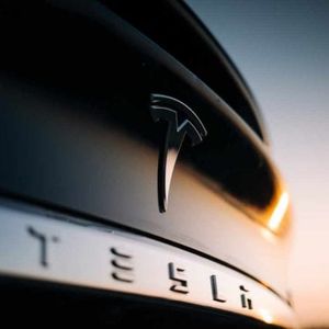Tesla Maintains Bitcoin Holdings — $184M in Digital Assets Shown on Balance Sheet