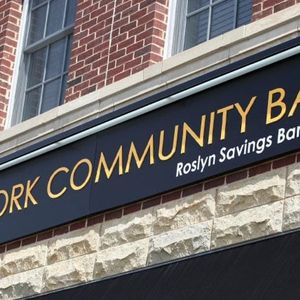 New York Community Bancorp Grapples With 40% Share Drop Following Disappointing Earnings Report