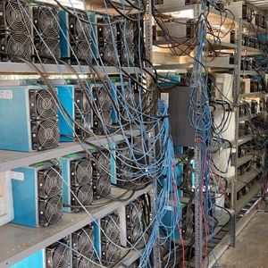 As Bitcoin Hits New Highs, Nasdaq-Listed Miners Face Unexpected Declines