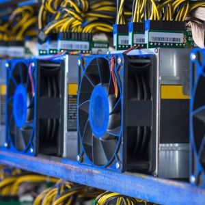 Bitcoin Miner Riot Platforms Records Modest Revenue Gain Despite 36% Decrease in Mined BTC