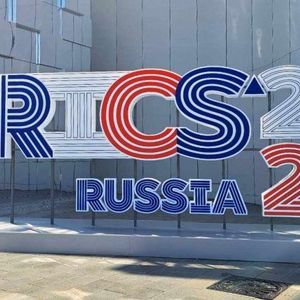 BRICS Meeting Highlights Shift to Local Currencies