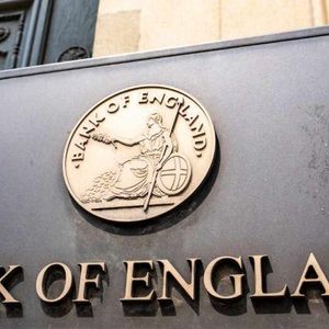 Bank of England Pushes for Swift Digital Payment Solutions as Cash Usage Drops