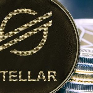 XRP’s Meteoric Rise Overshadowed by XLM’s Stunning 483% Surge