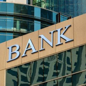 Big Banks vs. Bitcoin: The Battle for Financial Freedom